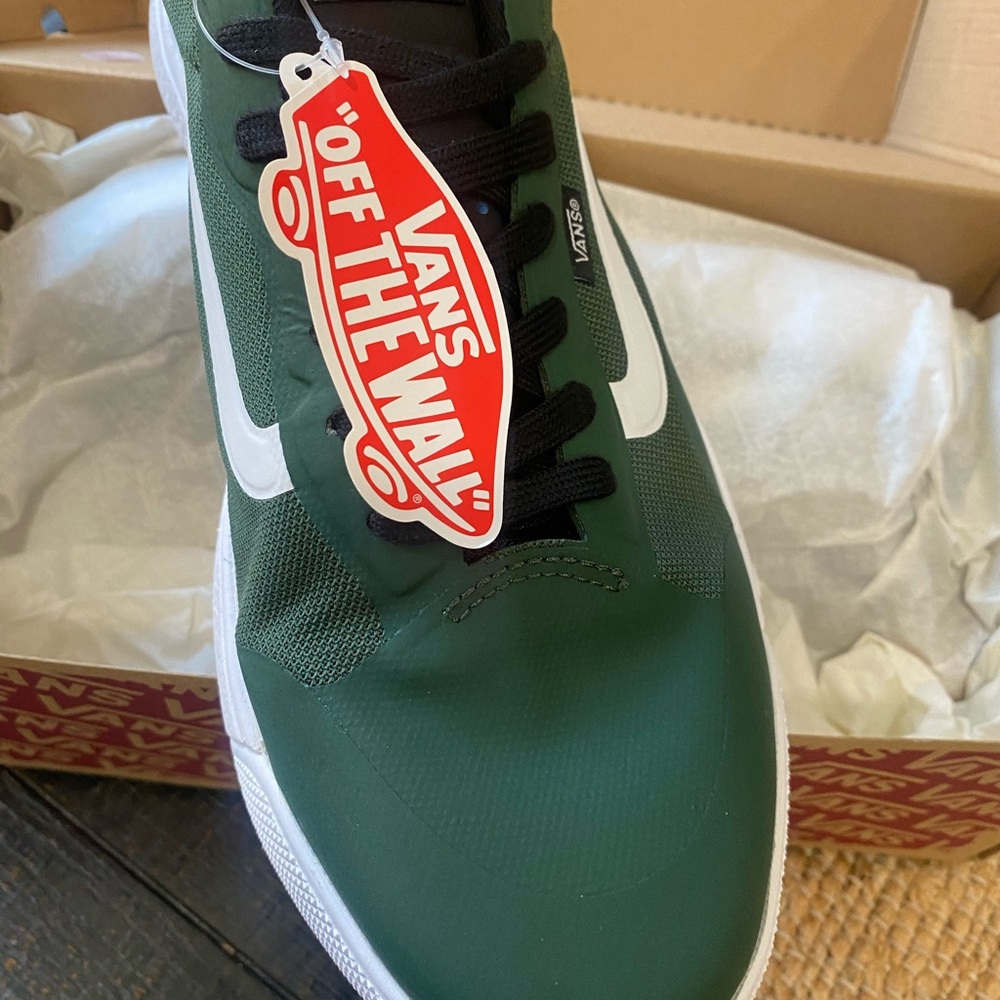 New VANS Ultrarange EXO  green sizes 13
